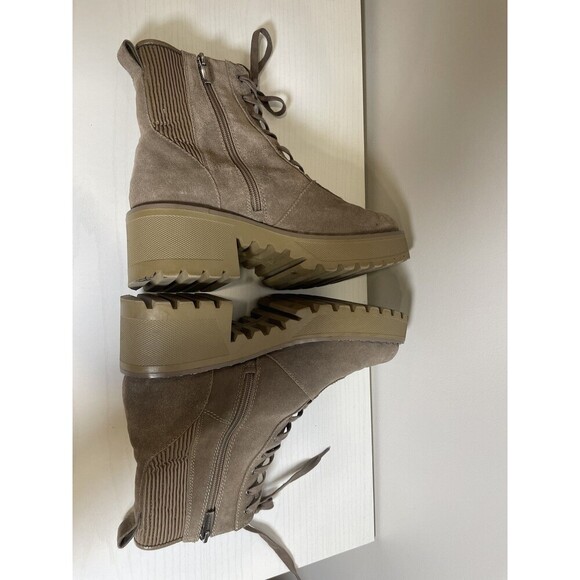 Vince Camuto VP Mabrela Women's Taupe Suede Combat Boots Size 10M Chunky Sole - Picture 7 of 9